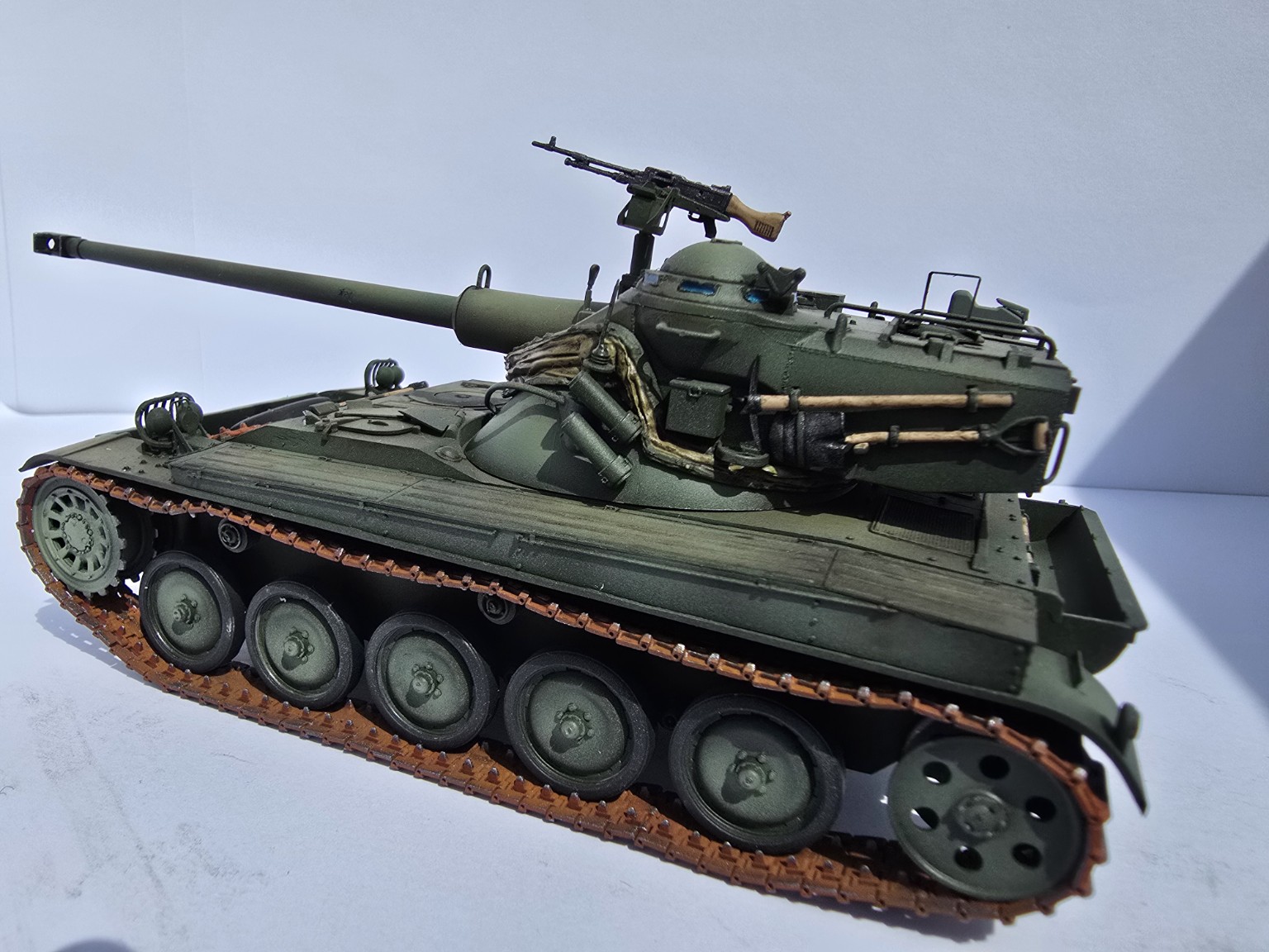 AMX-30B – pohľad 3